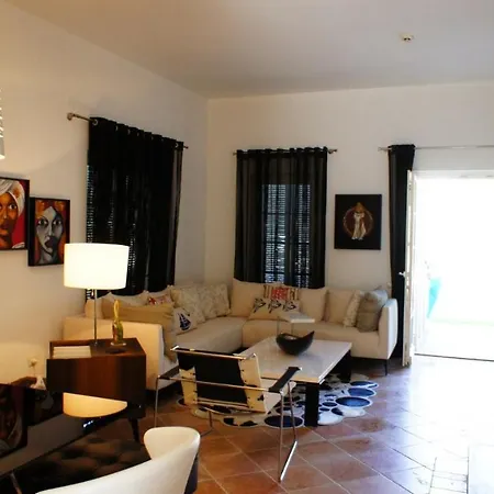 Acrux Holiday In A Dream Villa *